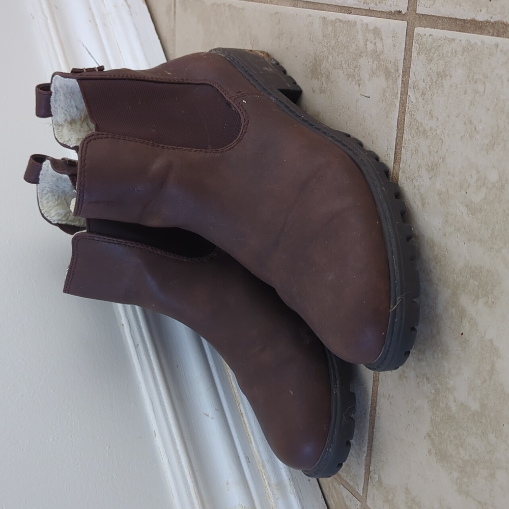 Women's shoe size 8